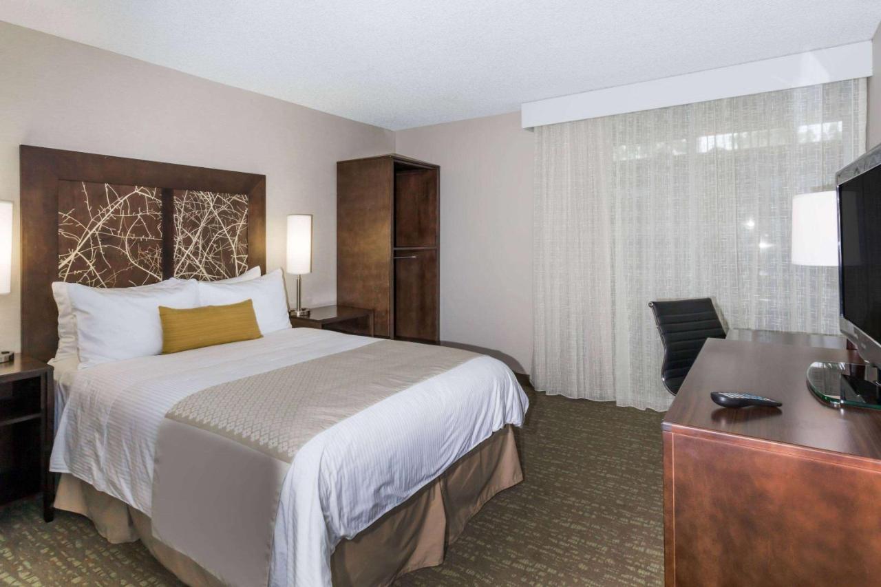 Wyndham Garden Fresno Yosemite Airport Hotel Kültér fotó