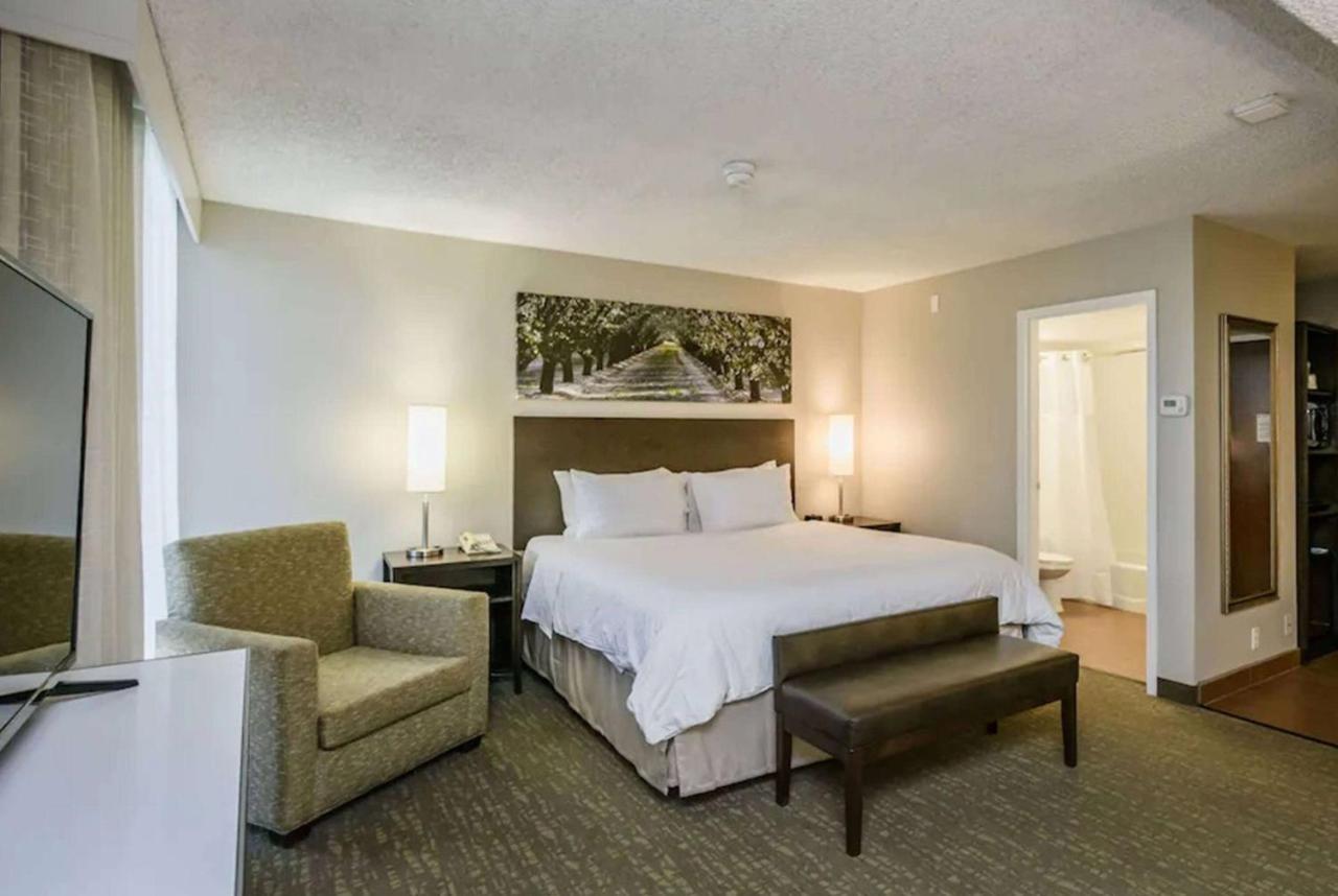 Wyndham Garden Fresno Yosemite Airport Hotel Kültér fotó